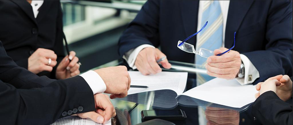 ¿Cuál es la fiscalidad de los socios de una S.L. dedicada a la prestación de servicios profesionales?